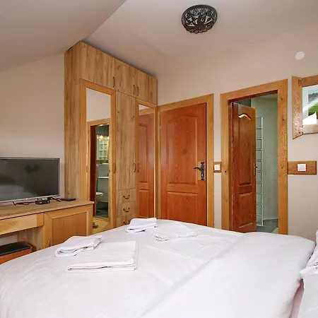 Zlatiborski Pastuv 农家乐 *