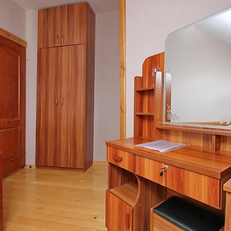 农家乐 Zlatiborski Pastuv 兹拉蒂博尔